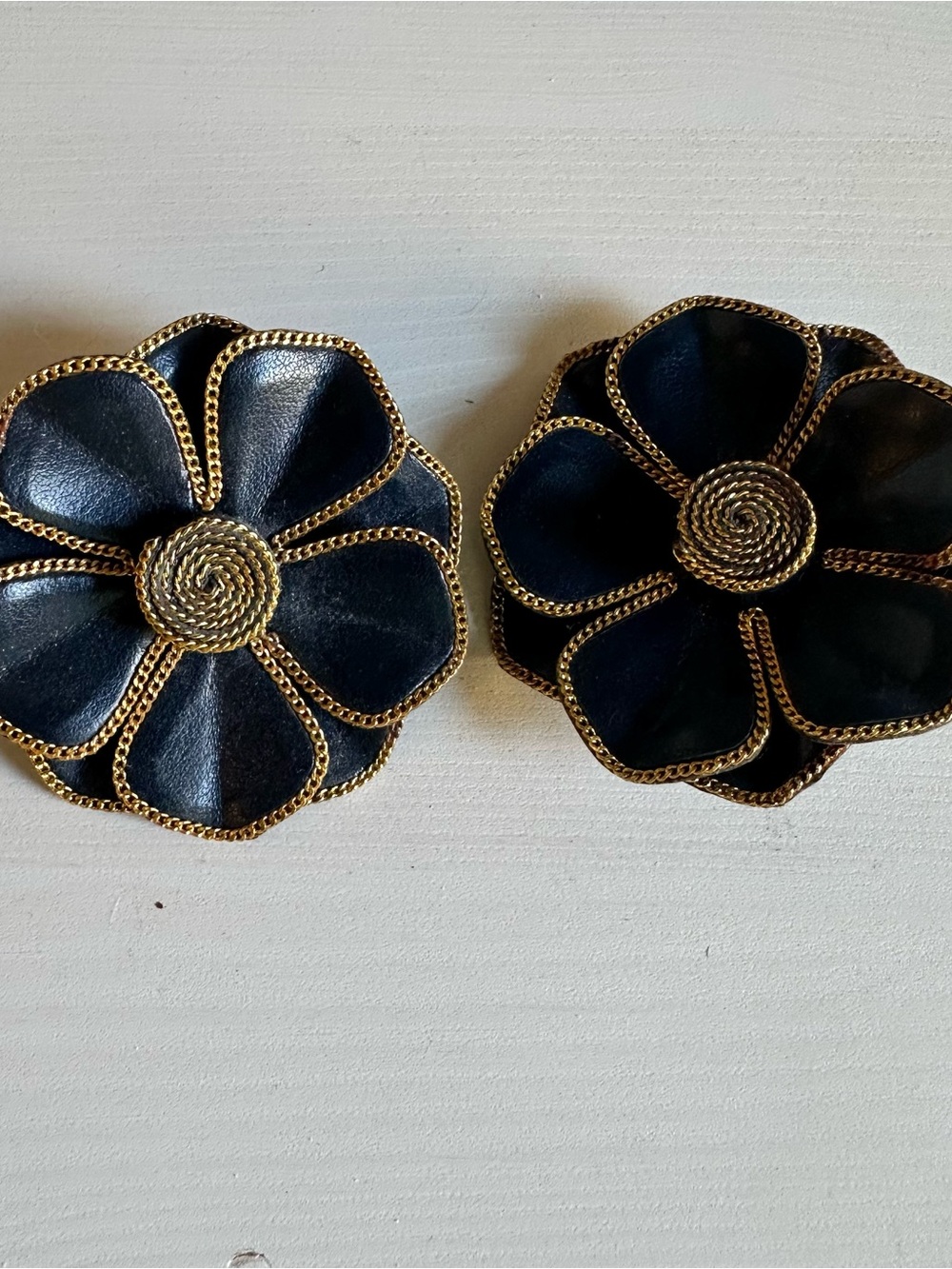 Lindsay Phillips Black and Gold Flower interchangeable shoe buttons